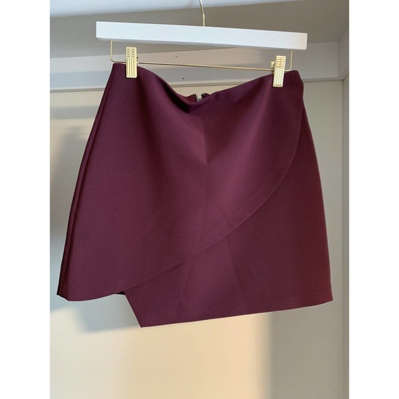 Alice + Olivia Semira Pleated Crossover Mini Skirt Women's 4 Purple Crepe Solid - Picture 2 of 6